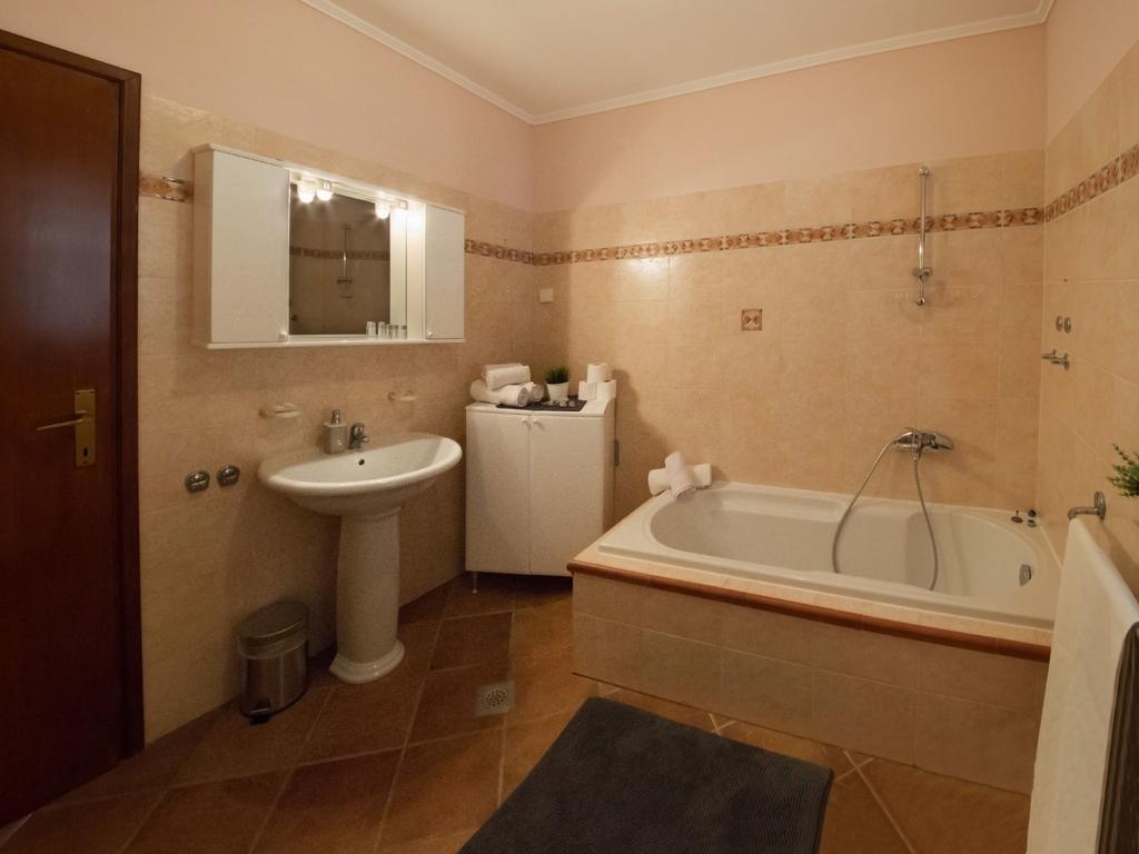 Apartment Duketis Ровинь Экстерьер фото